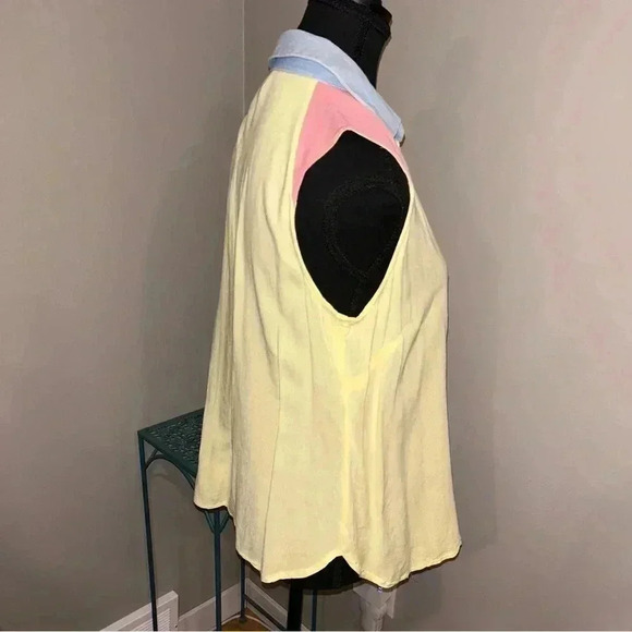 Milady's Button Down  Tank - Picture 2 of 7